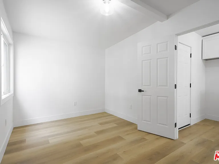 4555 Acacia Ave — Photo 14