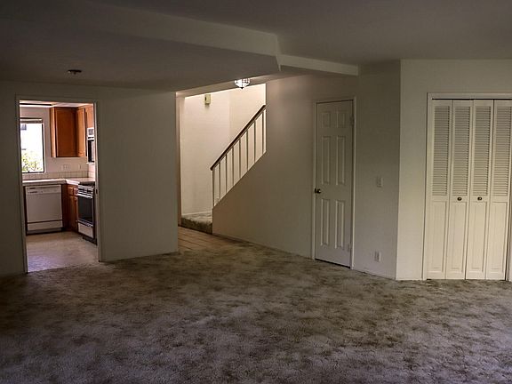 5th image of 2090 Cliff Dr