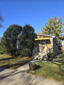 5750 W Leland Ave, Chicago, IL, 60630