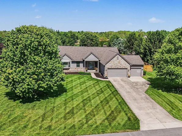 42 Millstone Cir, Pataskala, OH 43062