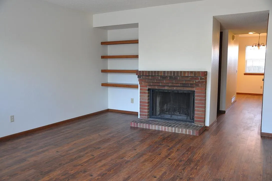11506 Community Center Dr — Photo 2