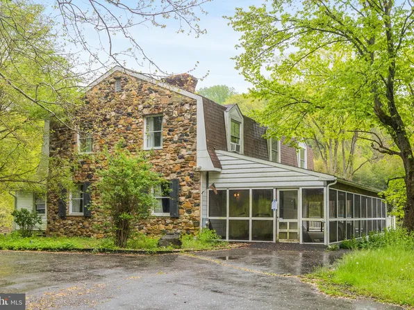 1028 Yorklyn Rd, Hockessin, DE 19707