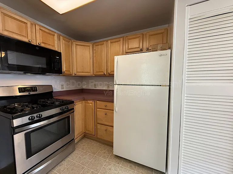 1115 Winchester St #A-K5 — Photo 5