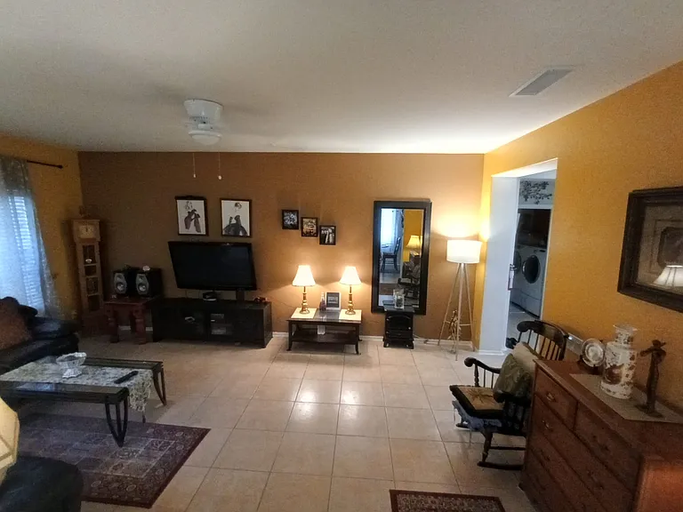 Living Room
Fully Furnished