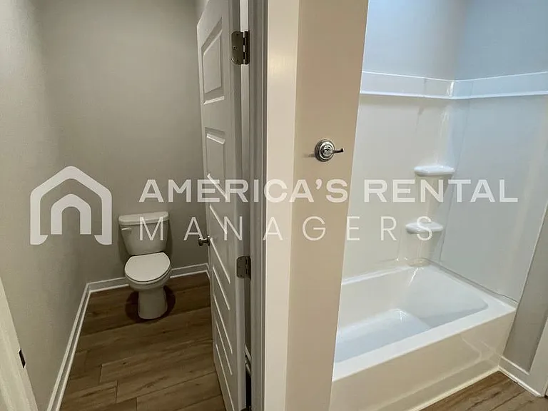 459 Troubadour Ln — Photo 14