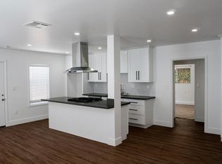 266 E 16th St, Costa Mesa, CA 92627