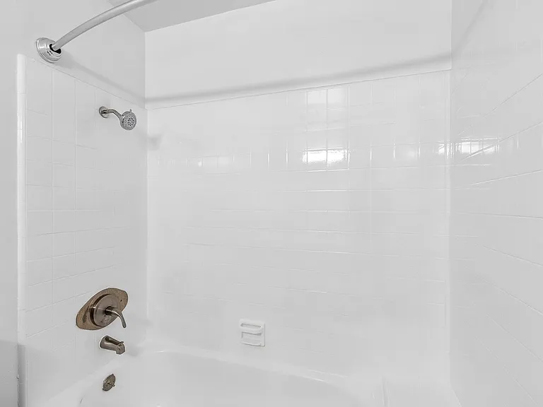 1253 Havenhurst Drive — Photo 40