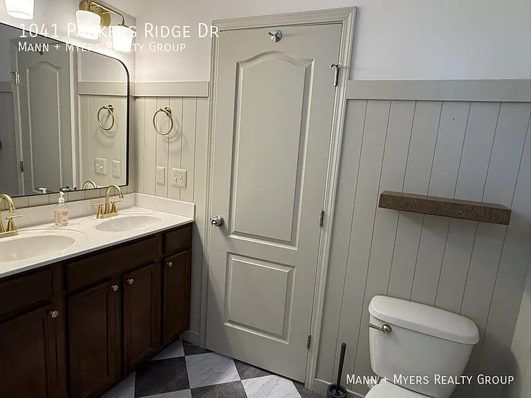 1041 Parkers Ridge Dr — Photo 4
