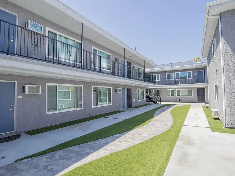 Saticoy Apartments — Photo 23