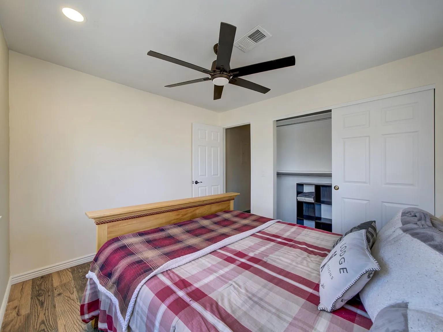 Spine Road_4705 Unit C - 1 — Photo 4