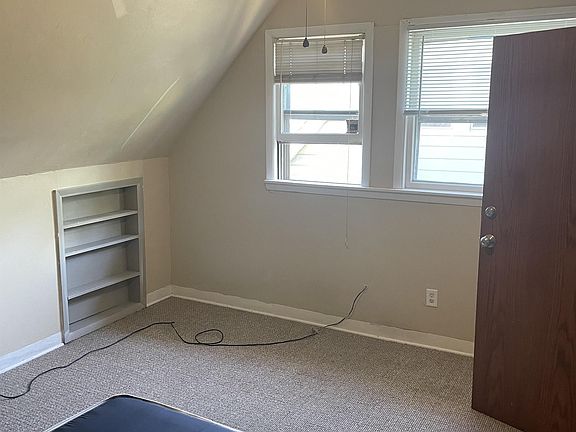 5th image of 535 Algoma Blvd #1