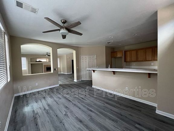 3rd image of 30161 Mount Menifee St