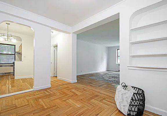 3rd image of 3015 Riverdale Ave APT 2B