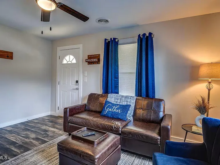 1330 E Sevier Ave — Photo 3