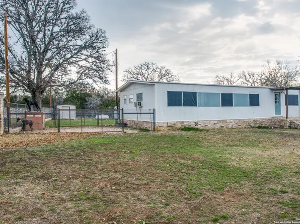 741 JULIA DR, Comfort, TX 78013