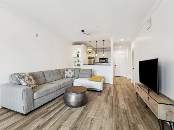 2203 Dorrington St APT 301, Houston, TX 77030
