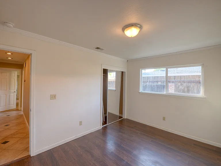 475 L St — Photo 24