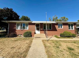 534 W 16th St, Carroll, IA 51401