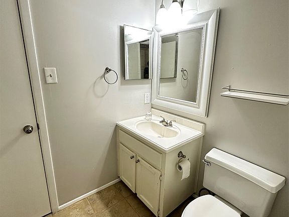 5th image of 11301 Jollyville Rd APT B2