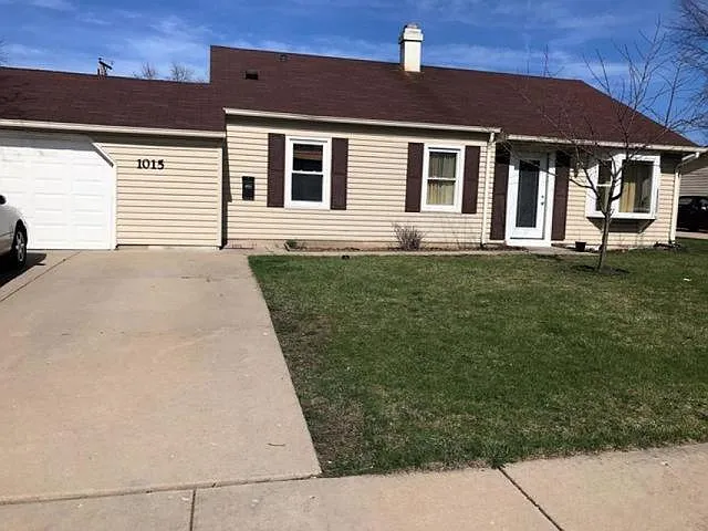 1015 Oakland Dr photo 1