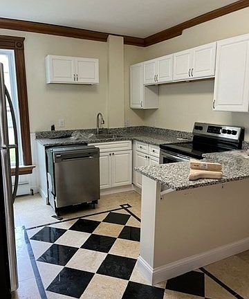 2nd image of 659 Southbridge St Unit 1