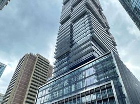 55 Charles St E