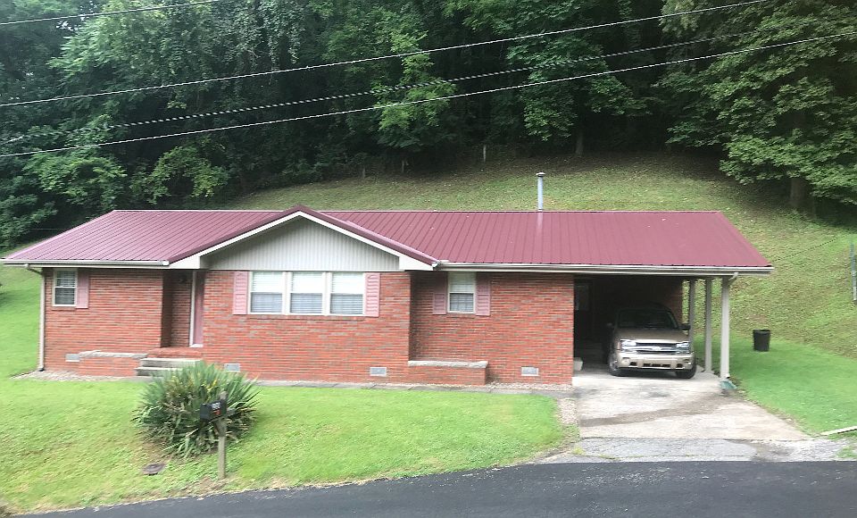 1st image of 220 Parkview Dr
