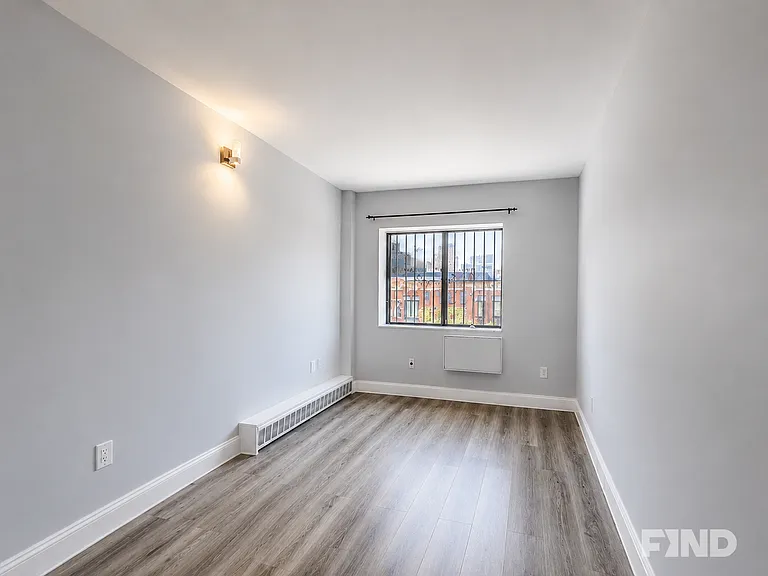 135 Division St #5 — Photo 3