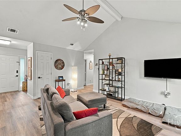 4th image of 77 Red Fox Drive