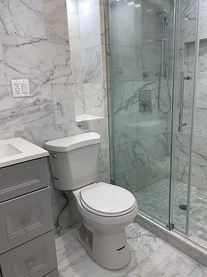 Rented by R New York | media 9