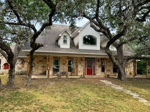 4573 Rr 1120, Rio Frio, TX 78879