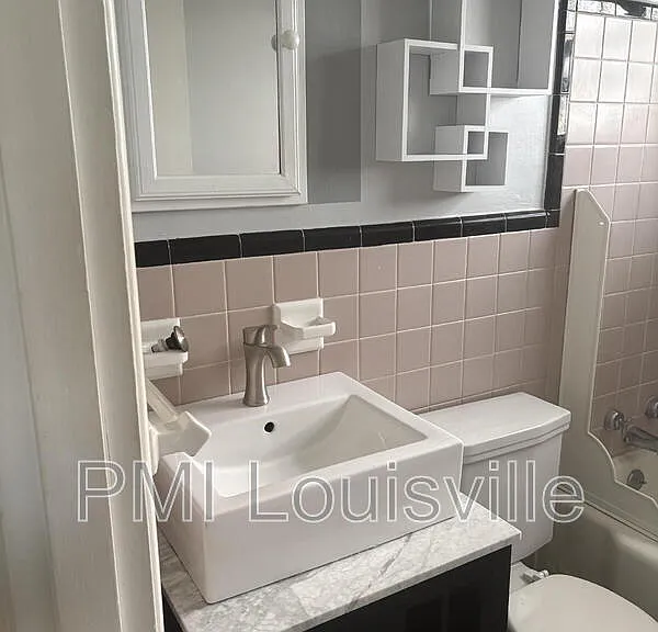 2212 Gerald Ct #3 — Photo 10