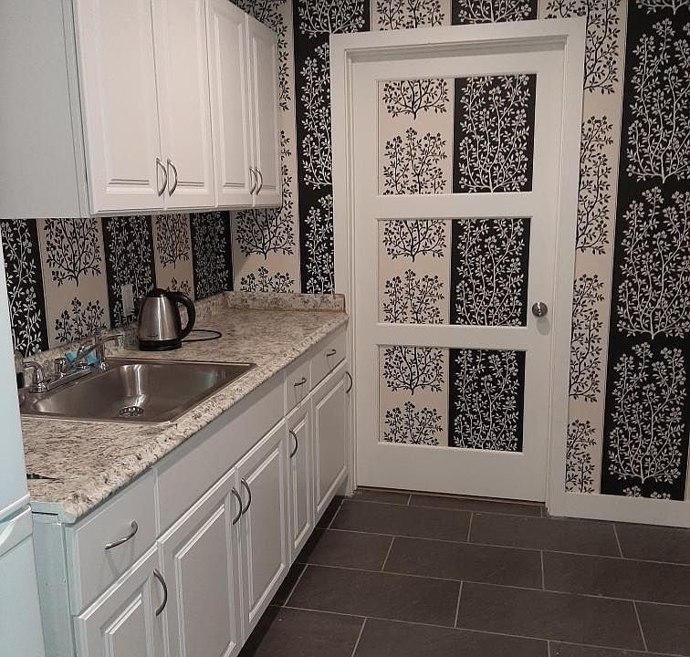 1st image of 5016 Doman Ave