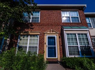 6 Boston Ct, Newark, NJ