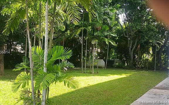 2nd image of 119 Cibao Ct APT 12
