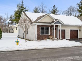 12 Scenic Dr, Nashua, NH 03062