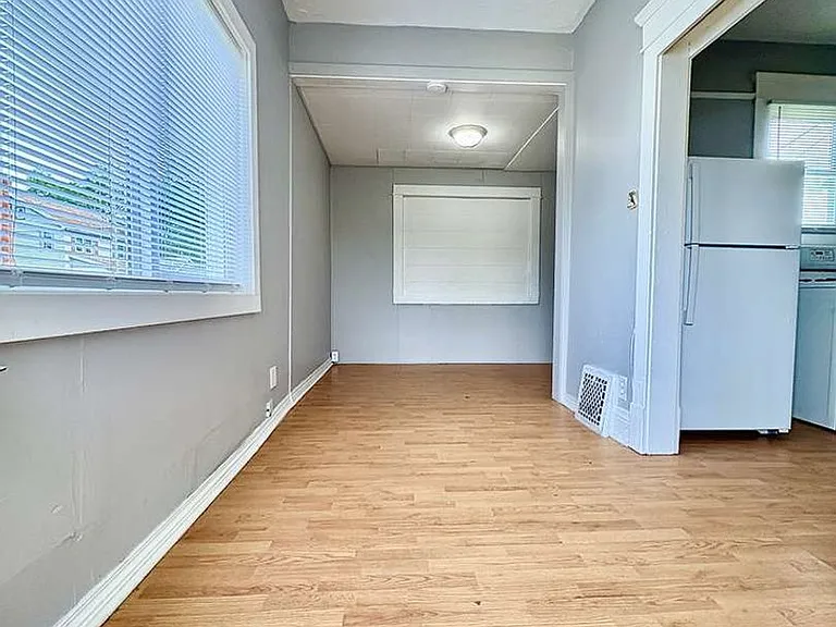 2701 Mishawaka Ave — Photo 3