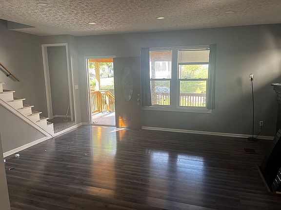 2nd image of 132 Belvidere Ave