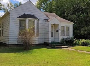 726 E Green St, Clinton, MO 64735