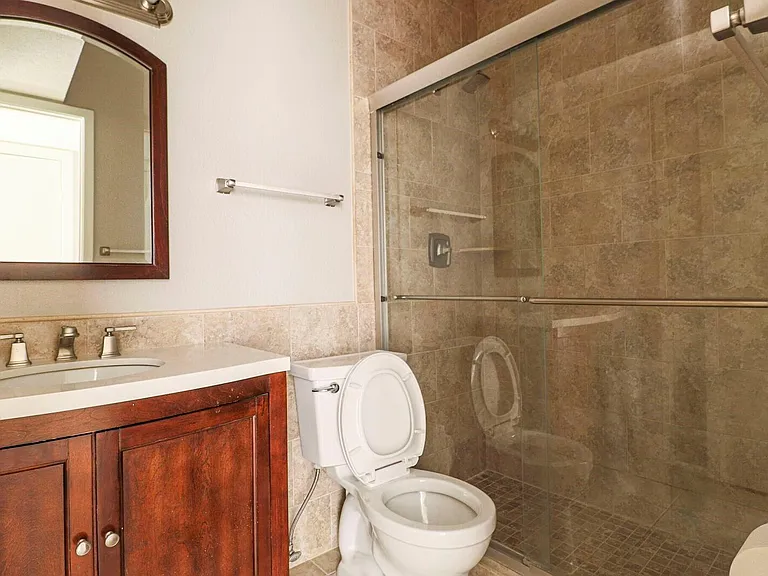 2025 Augusta Dr #1005 — Photo 9