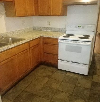 3rd image of 106 N Lehigh Ave