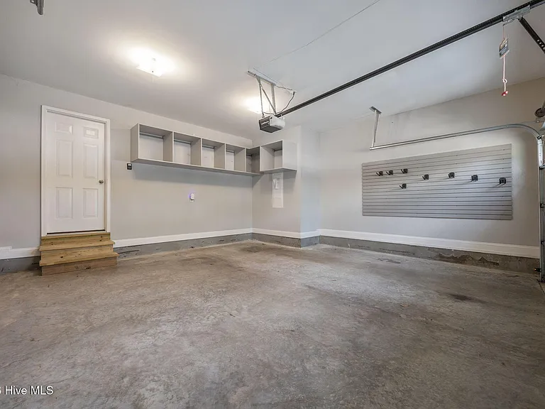 645 S Gaines St — Photo 34
