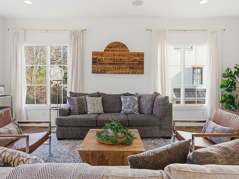 Cozy living room with fireplace and a Smart TV with all the streaming apps you could want!