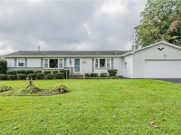 17 Kencrest Dr, Rochester, NY 14606