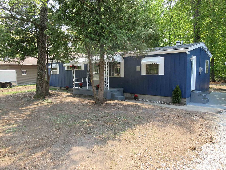 272 Oakdale Dr, Bay City, MI 48706 MLS 50109232 Zillow