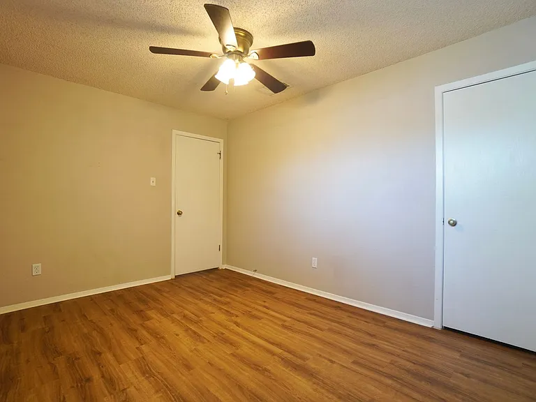 7602 Woodstone Cv #A — Photo 18
