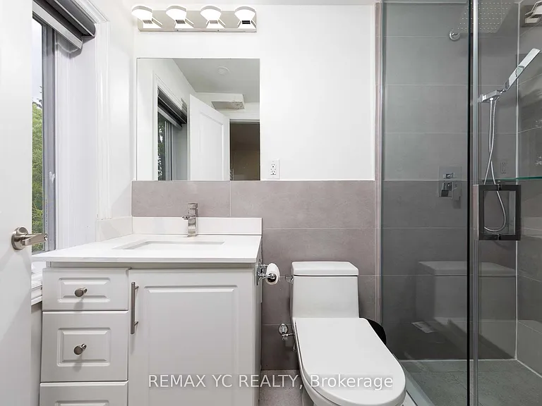 77 Talbot Rd — Photo 27