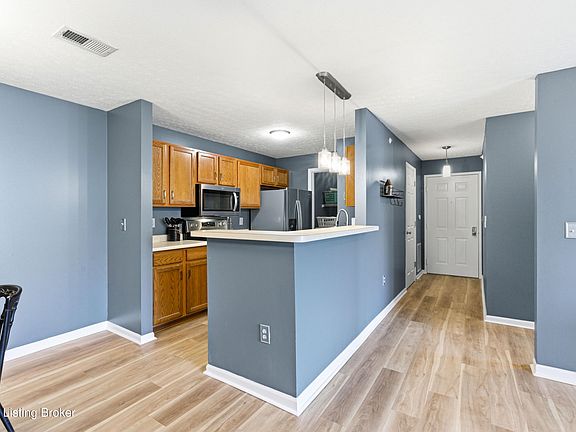 3rd image of 8506 Ambrosse Ln Unit 208