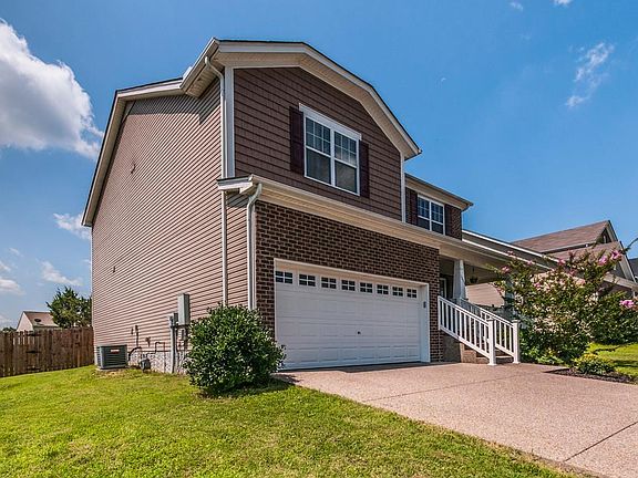 3rd image of 1332 Creekside Dr