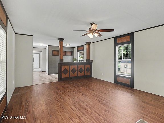 3rd image of 23349 Ramsey Ln